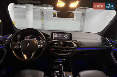 Внедорожник / Кроссовер BMW X3 2019 в 