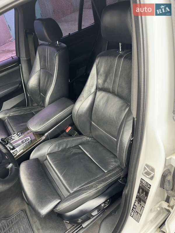 Внедорожник / Кроссовер BMW X3 2011 в Нетешине