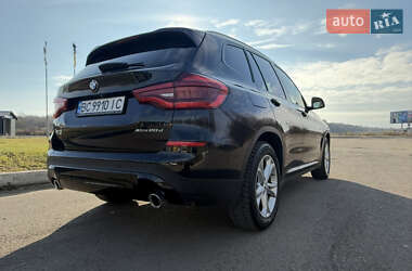 Внедорожник / Кроссовер BMW X3 2018 в 