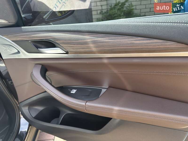 Внедорожник / Кроссовер BMW X3 2018 в Харькове