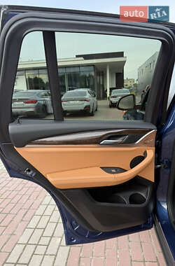 Внедорожник / Кроссовер BMW X3 2021 в 