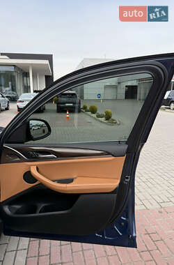 Внедорожник / Кроссовер BMW X3 2021 в 