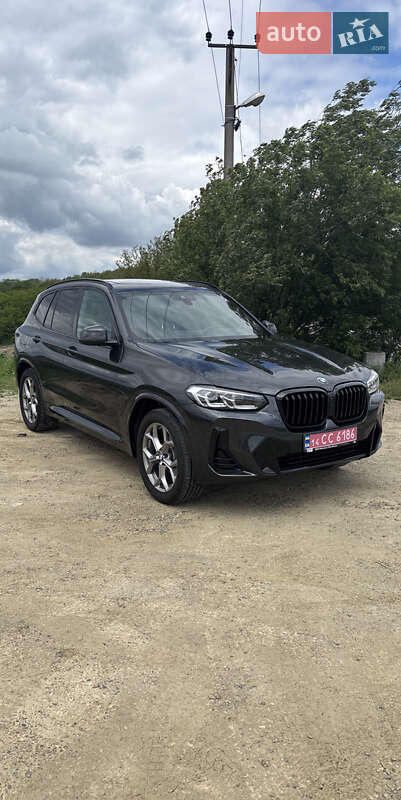 Позашляховик / Кросовер BMW X3 2023 в 