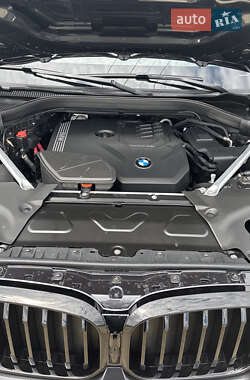 Позашляховик / Кросовер BMW X3 2023 в 
