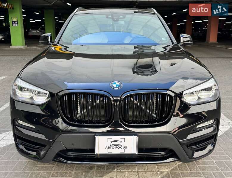 Внедорожник / Кроссовер BMW X3 2018 в Киеве