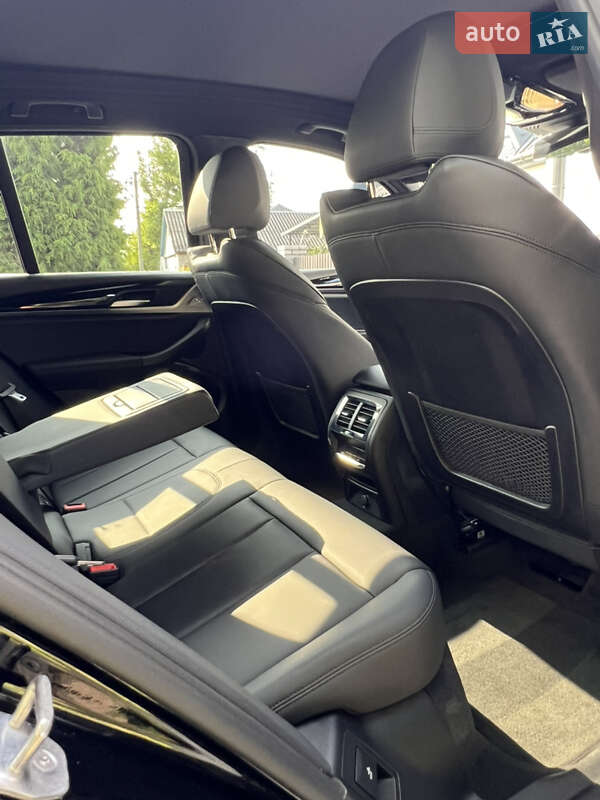 Внедорожник / Кроссовер BMW X3 2019 в Черкассах