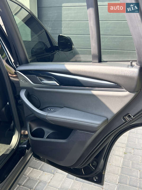 Внедорожник / Кроссовер BMW X3 2019 в Черкассах