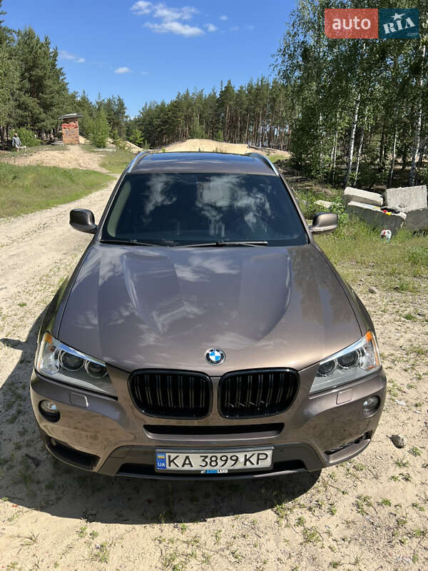 Внедорожник / Кроссовер BMW X3 2013 в Киеве