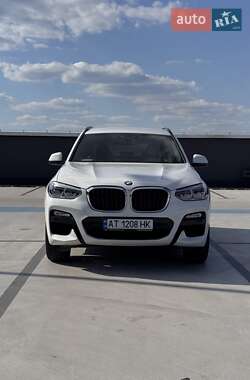 Внедорожник / Кроссовер BMW X3 2018 в 