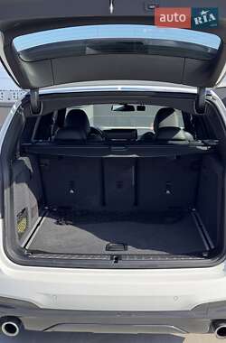 Внедорожник / Кроссовер BMW X3 2018 в 
