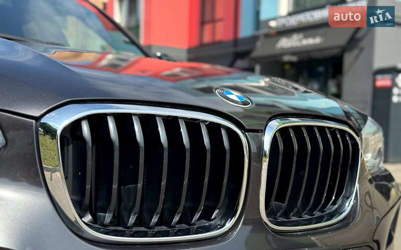 Внедорожник / Кроссовер BMW X3 2019 в Ровно