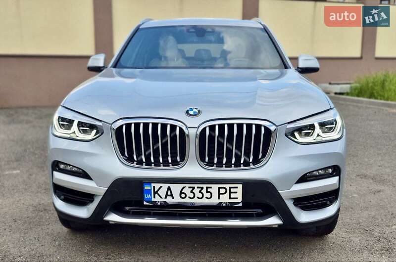 Внедорожник / Кроссовер BMW X3 2020 в 