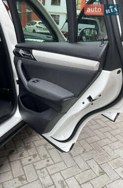 Внедорожник / Кроссовер BMW X3 2011 в 