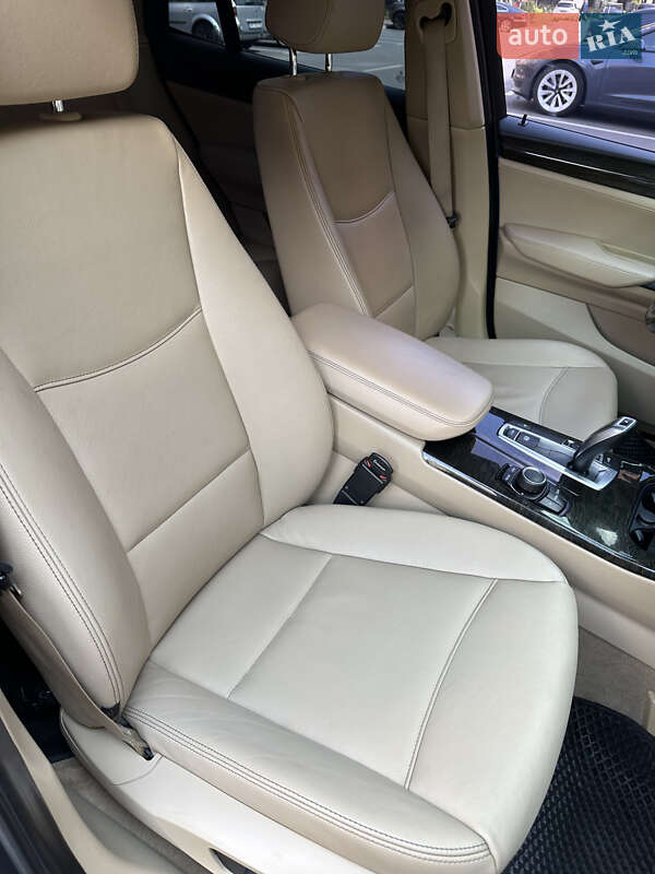 Внедорожник / Кроссовер BMW X3 2012 в Киеве