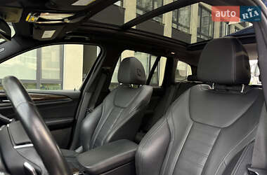 Внедорожник / Кроссовер BMW X3 2017 в 