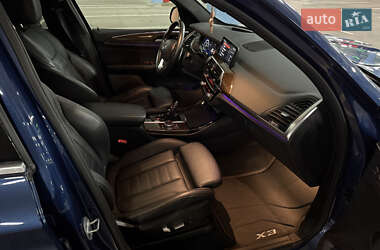 Внедорожник / Кроссовер BMW X3 2017 в 