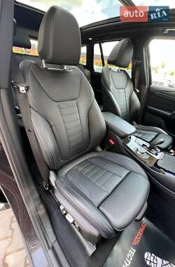 Внедорожник / Кроссовер BMW X3 2017 в 