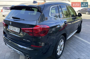 Внедорожник / Кроссовер BMW X3 2018 в 