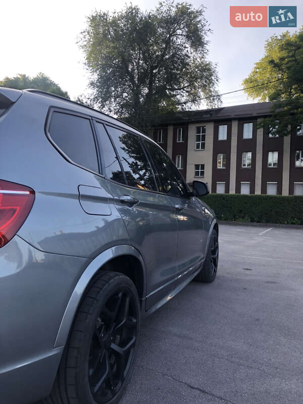 Внедорожник / Кроссовер BMW X3 2016 в Каменском