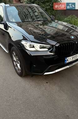 Позашляховик / Кросовер BMW X3 2023 в 