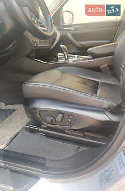 Внедорожник / Кроссовер BMW X3 2011 в 