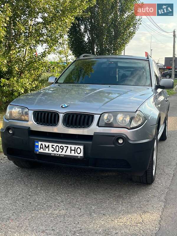Внедорожник / Кроссовер BMW X3 2005 в Киеве