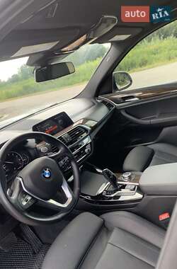 Внедорожник / Кроссовер BMW X3 2020 в 