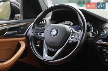Внедорожник / Кроссовер BMW X3 2018 в 