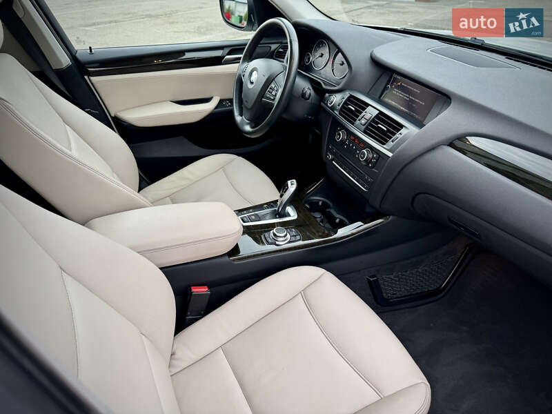 Внедорожник / Кроссовер BMW X3 2013 в Киеве
