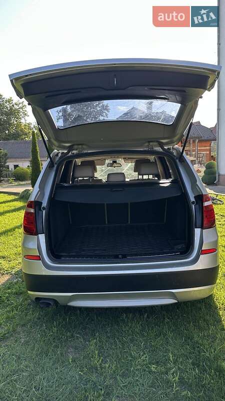 Внедорожник / Кроссовер BMW X3 2011 в Тересве