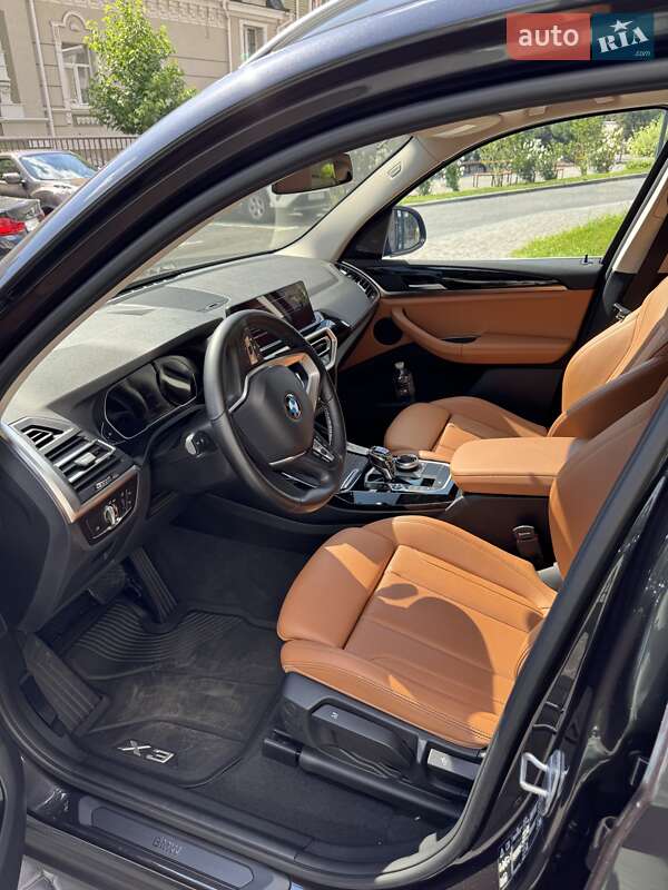 Внедорожник / Кроссовер BMW X3 2022 в Киеве