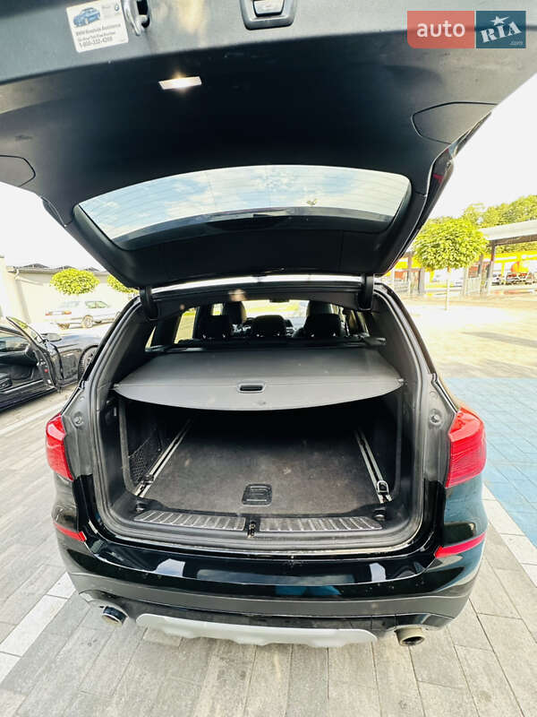 Внедорожник / Кроссовер BMW X3 2018 в Луцке