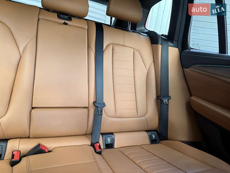 Внедорожник / Кроссовер BMW X3 2018 в Киеве