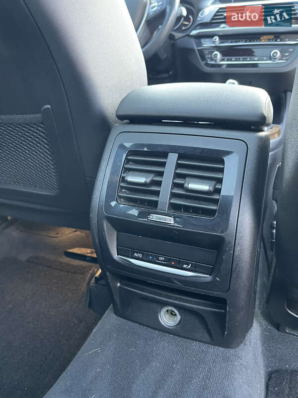 Внедорожник / Кроссовер BMW X3 2018 в Киеве