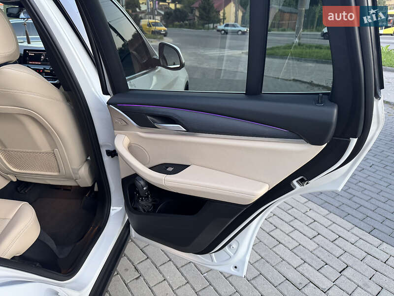 Внедорожник / Кроссовер BMW X3 2022 в Львове