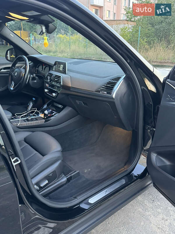 Внедорожник / Кроссовер BMW X3 2019 в Киеве