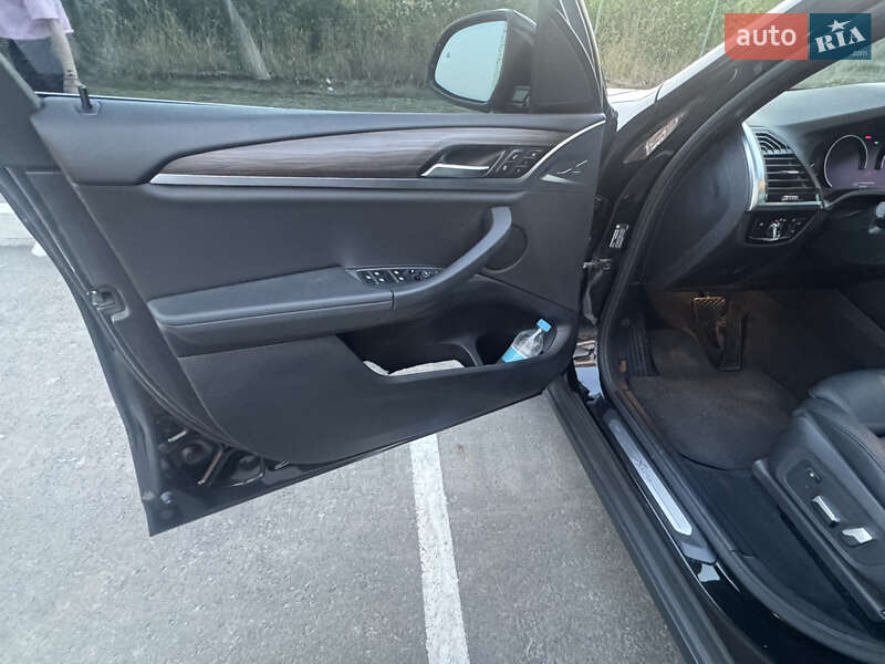 Внедорожник / Кроссовер BMW X3 2019 в Киеве