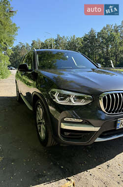 Внедорожник / Кроссовер BMW X3 2019 в 