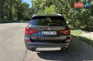 Внедорожник / Кроссовер BMW X3 2019 в 