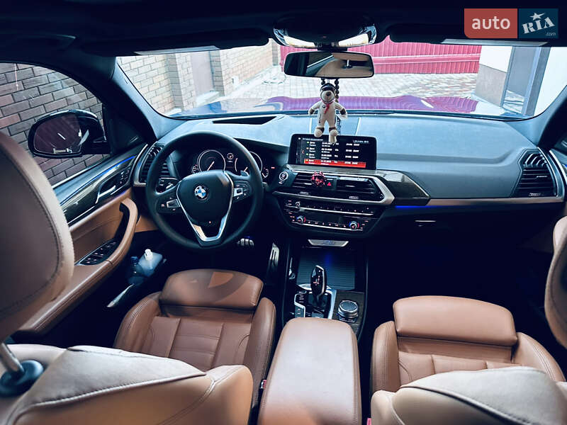 Внедорожник / Кроссовер BMW X3 2018 в Сумах