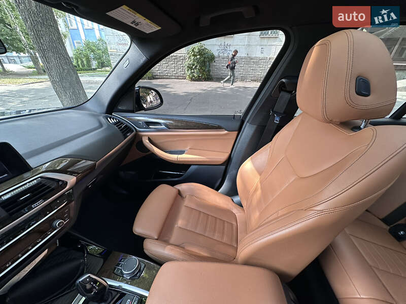 Внедорожник / Кроссовер BMW X3 2018 в Сумах