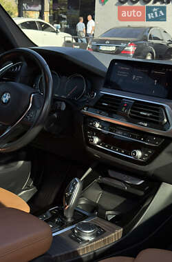 Позашляховик / Кросовер BMW X3 2018 в  фото 22 Позашляховик / Кросовер BMW X3 2018 в