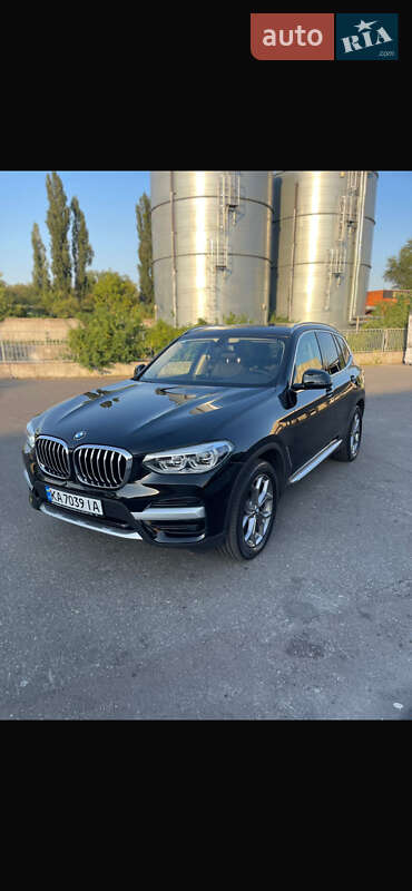 Внедорожник / Кроссовер BMW X3 2020 в Киеве
