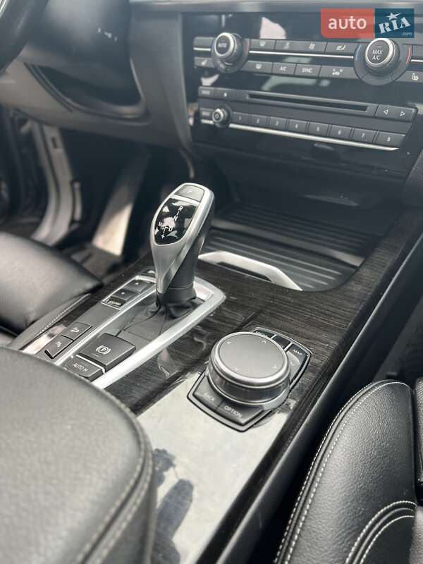 Внедорожник / Кроссовер BMW X3 2016 в Киеве