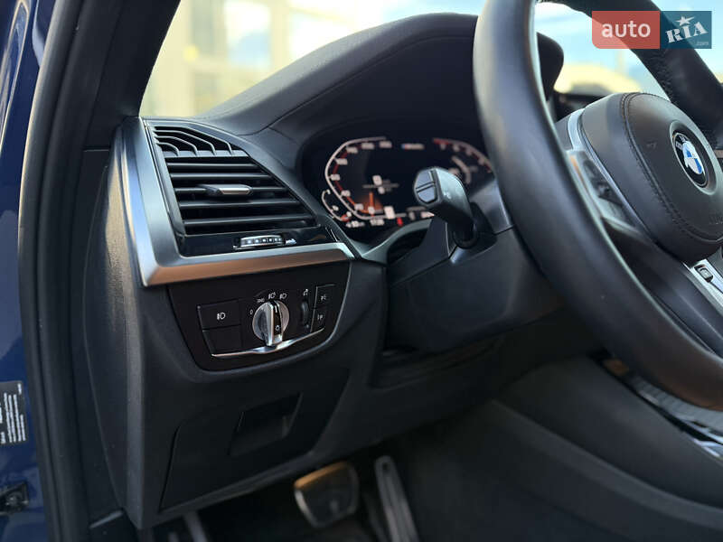 Внедорожник / Кроссовер BMW X3 2019 в Львове