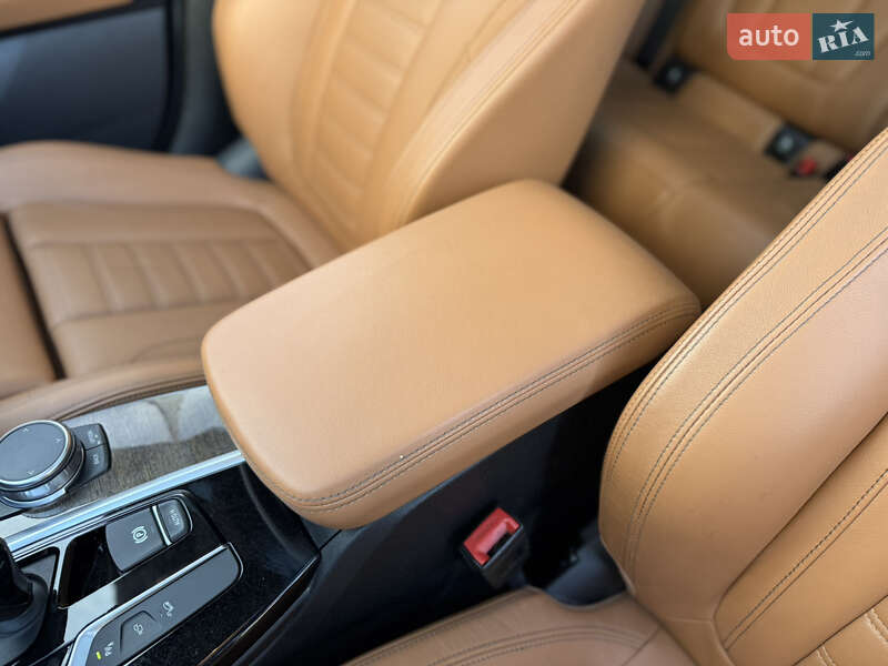 Внедорожник / Кроссовер BMW X3 2019 в Львове