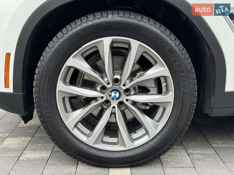 Внедорожник / Кроссовер BMW X3 2018 в Ужгороде