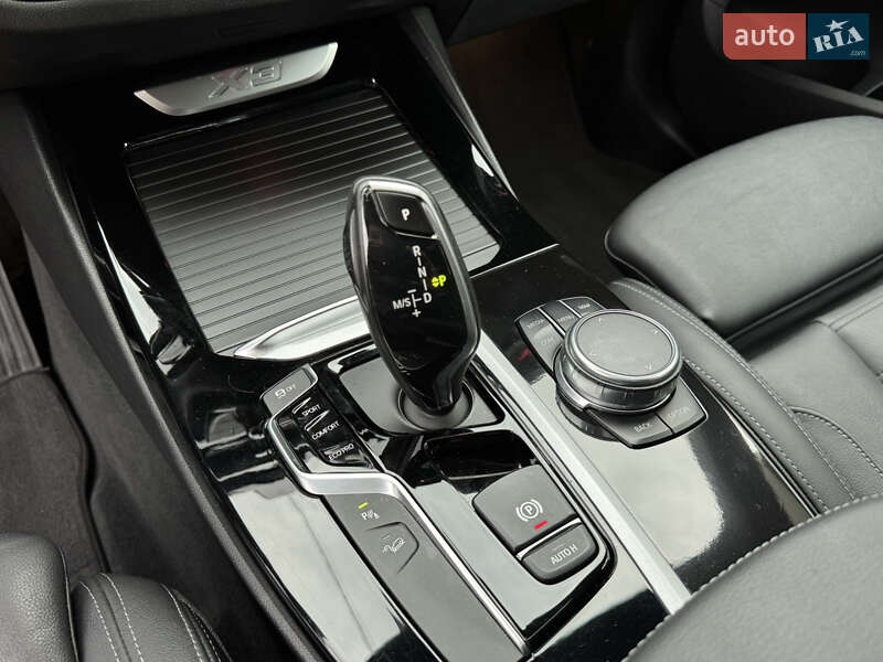 Внедорожник / Кроссовер BMW X3 2018 в Ужгороде