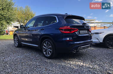 Внедорожник / Кроссовер BMW X3 2019 в 