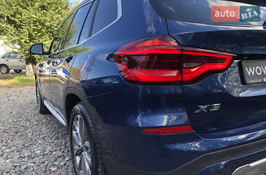 Внедорожник / Кроссовер BMW X3 2019 в 